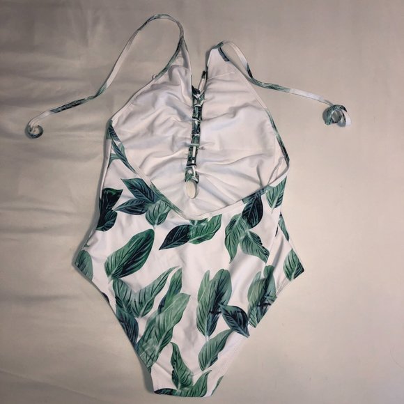 Cupshe Tropical front lace up one piece swimsuit, size small - Picture 2 of 3